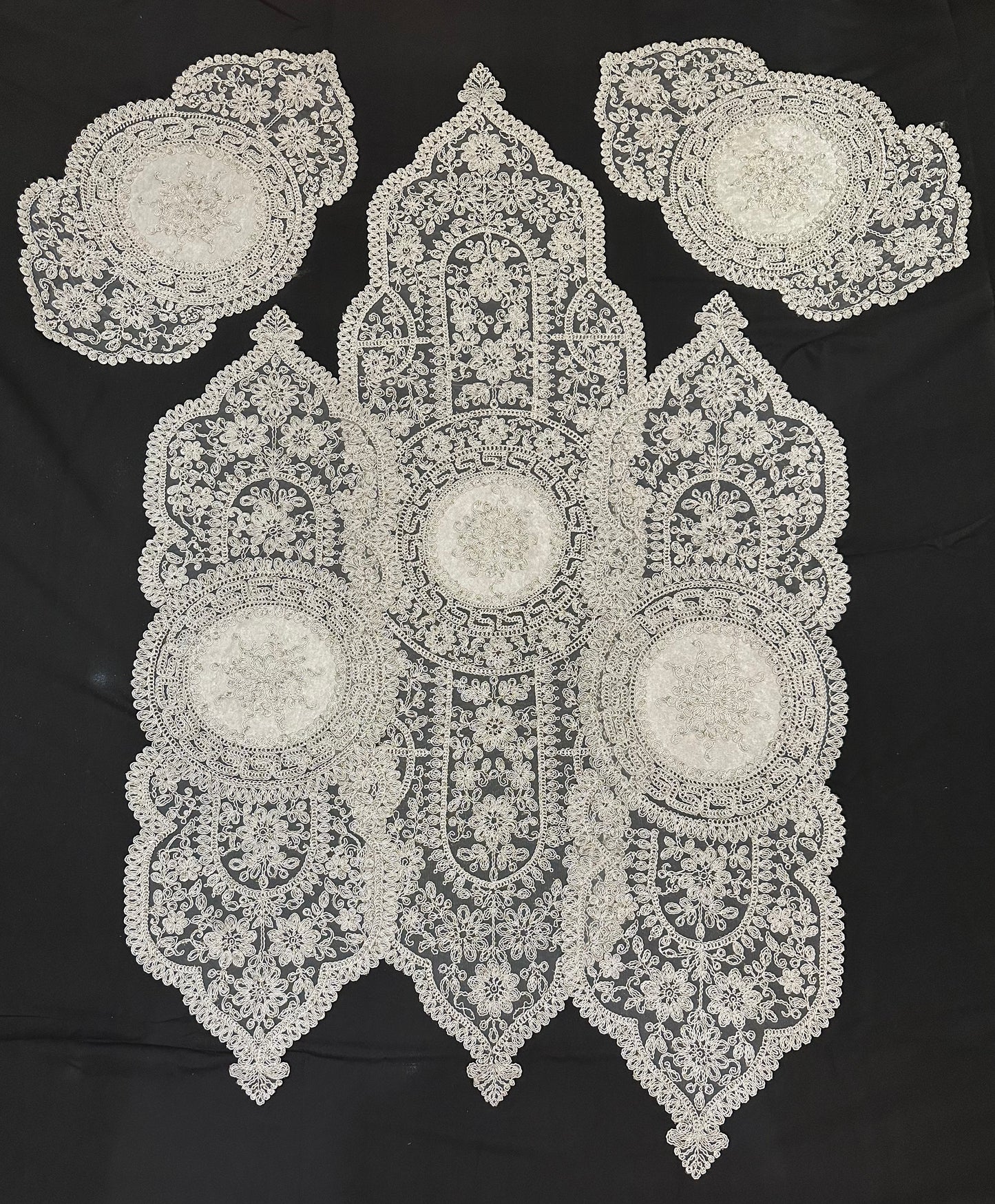 5pcs Doilies 888