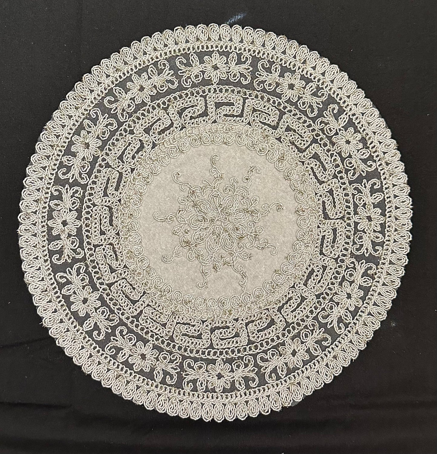 5pc Doilies 222