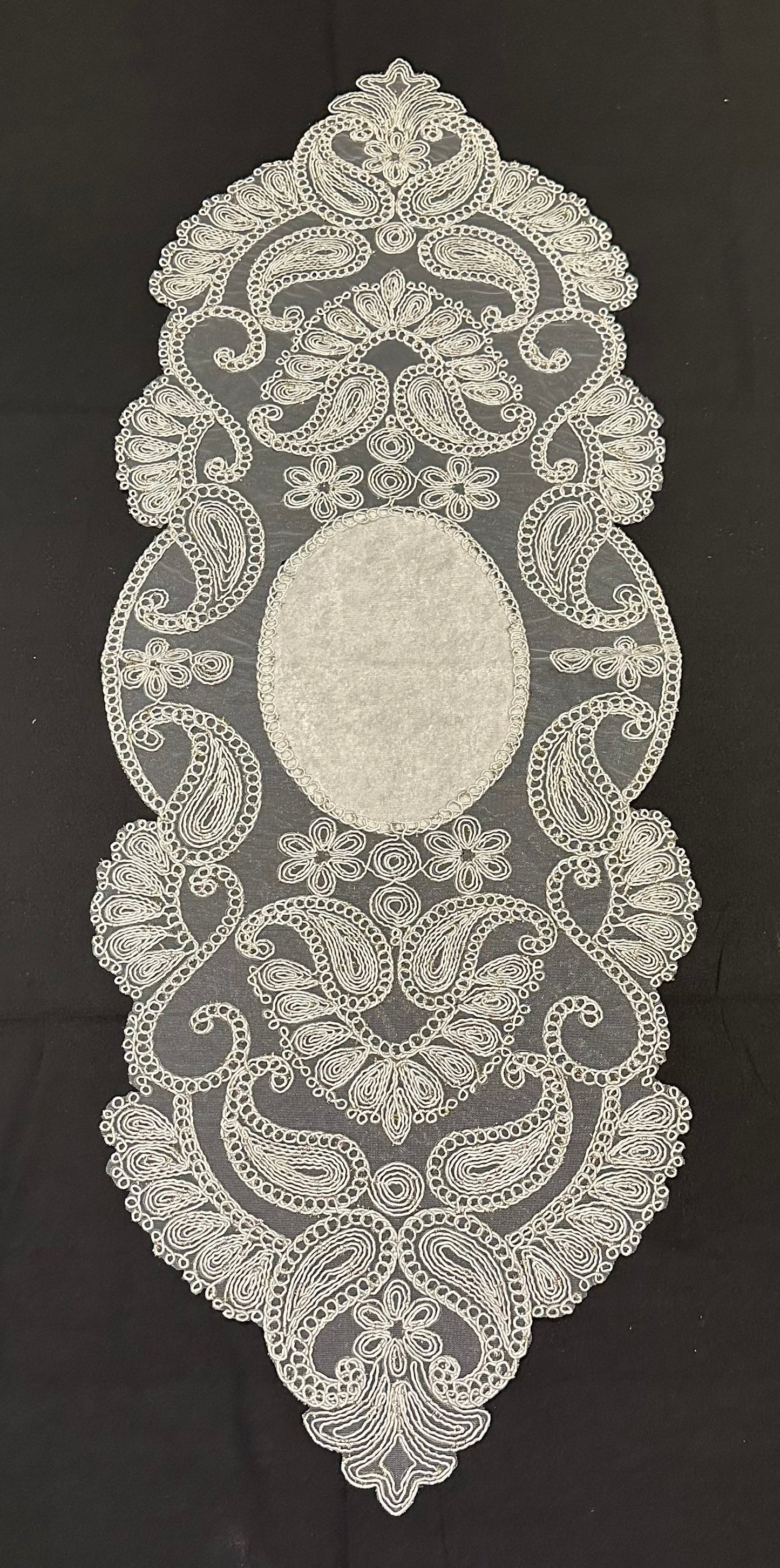 5pc Doilies 102