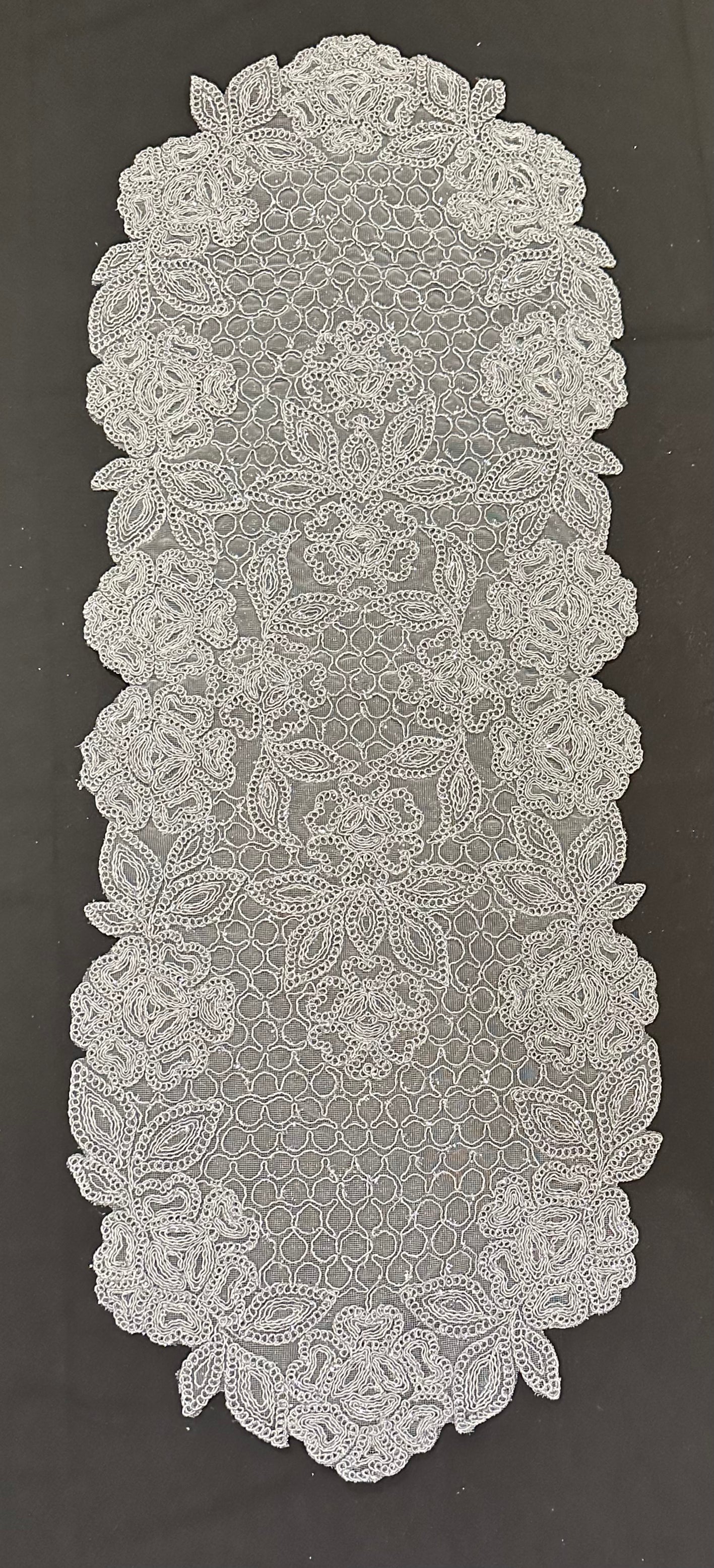 5pc Doilies 444