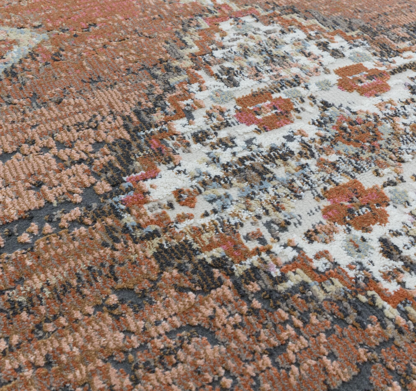 Zola Tark Traditional Persian Rug by Asiatic