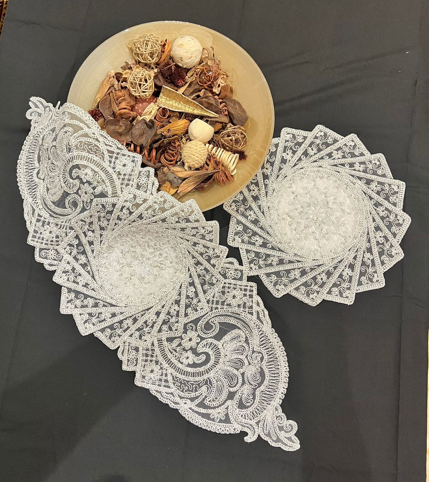 7pcs Doilies 111