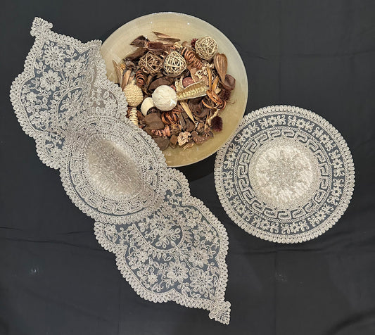 5pc Doilies 222