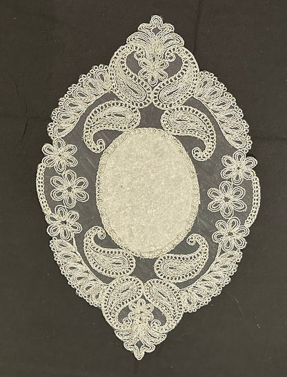 5pc Doilies 102