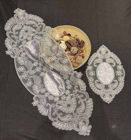 5pc Doilies 102