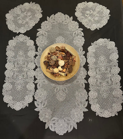 5pc Doilies 444