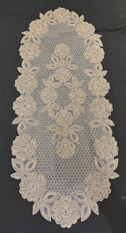 5pc Doilies 444
