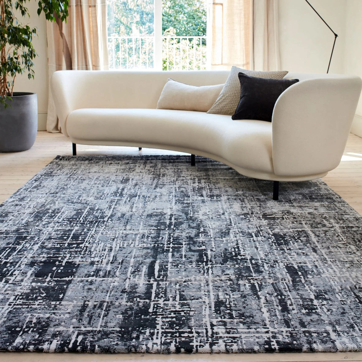 Asiatic Kuza Abstract Black Rug 160 x 230 cm Polypropylene Machine Woven Modern